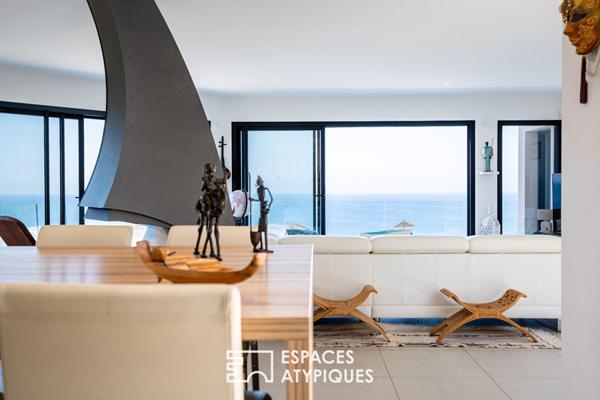 Villa contemporaine d’inspiration californienne avec vue mer panoramique