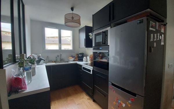 Appartement à louer    2 pièces • 53 m2 Sèvres