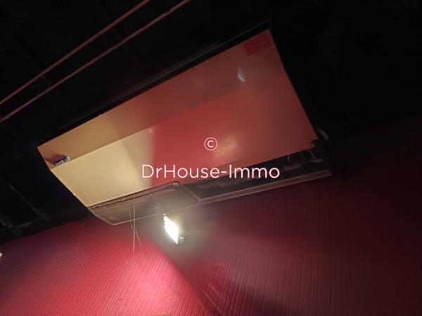 Immeuble à vendre 7 pièces de 700 m²