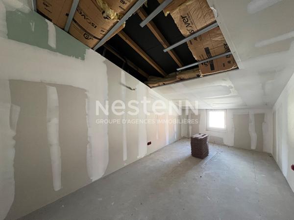 BAR LE DUC : Immeuble avec Local Commercial de 71m2 + Grand Appartement de 128m2