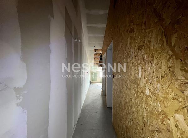 BAR LE DUC : Immeuble avec Local Commercial de 71m2 + Grand Appartement de 128m2