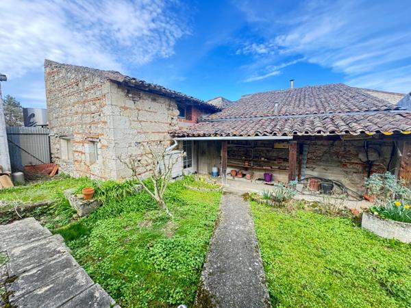 Maison de 75 m² avec Dépendance à Rénover – Centre de Castelculier