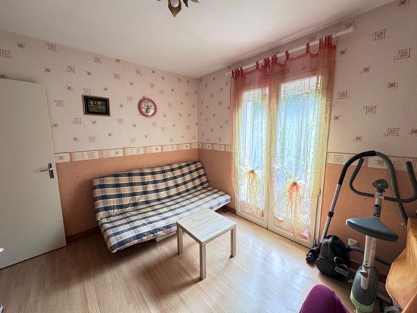 Maison de 75 m² avec Dépendance à Rénover – Centre de Castelculier