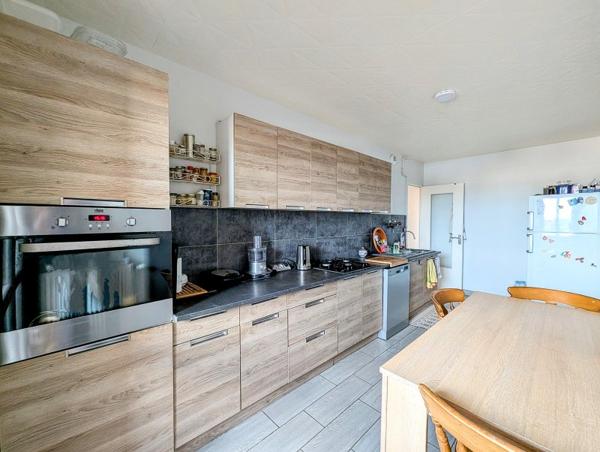 Vente / Appartement T4