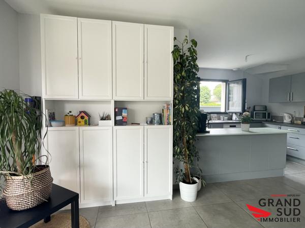 Maison T5. RT 2012. jardin sud. 2 stationnements