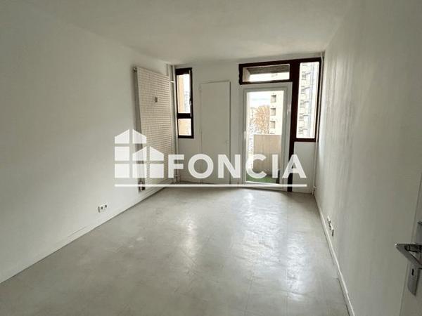 Location Appartement 2 pièces 47.55 m² - 38-40 RUE SAINTE BAUME Marseille 13010