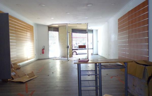 Vente Local commercial à rafraîchir Beziers