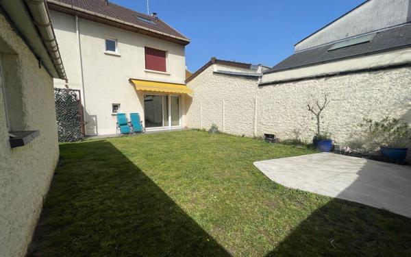 Maison à vendre    5 pièces •  Saint-Maur-des-Fossés