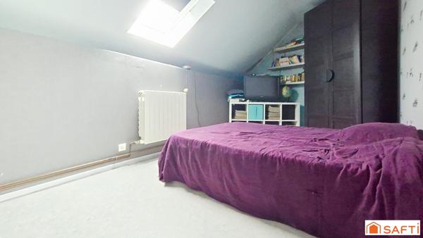 CHARMANTE MAISON ANCIENNE DEPENDANCE ET TERRAIN