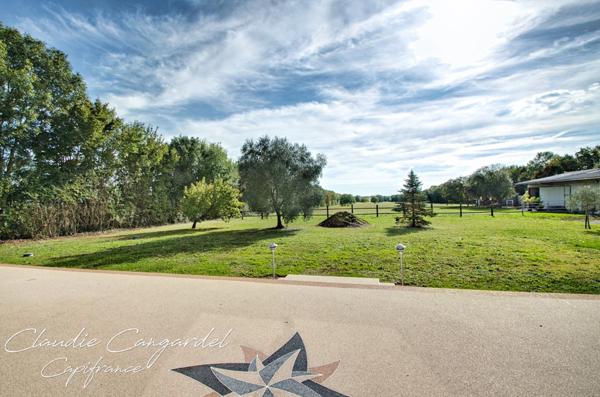 Maison à vendre 8 pièces proche de LA JARRIE (17)