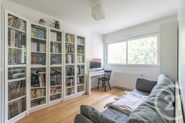 Maison à vendre  5 pièces - 109,50 m 2   ST MAUR DES FOSSES  - 94