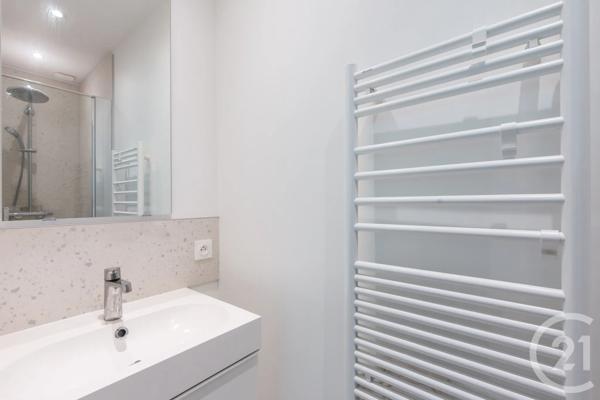 Maison à vendre  5 pièces - 109,50 m 2   ST MAUR DES FOSSES  - 94