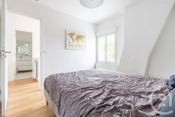 Maison à vendre  5 pièces - 109,50 m 2   ST MAUR DES FOSSES  - 94