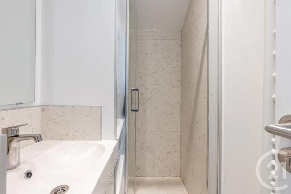 Maison à vendre  5 pièces - 109,50 m 2   ST MAUR DES FOSSES  - 94