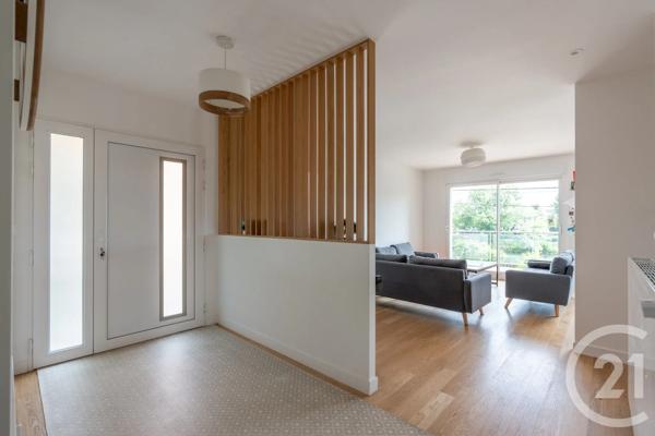 Maison à vendre  5 pièces - 109,50 m 2   ST MAUR DES FOSSES  - 94