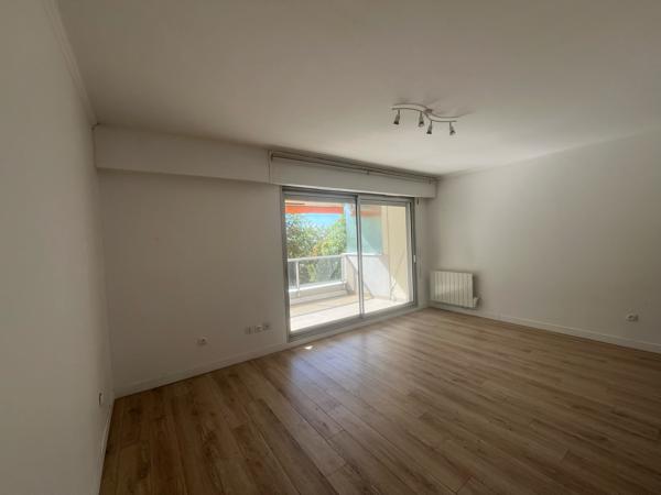 A VENDRE 2P 45m² VUE JARDIN BALCON LES HESPERIDES VAL DE BEAUTE