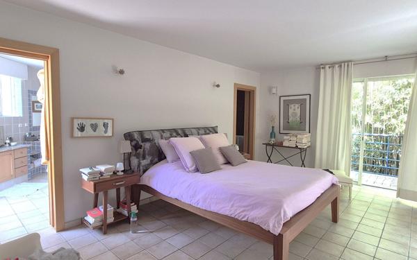 Maison à vendre    6 pièces • 295 m2 La Crau