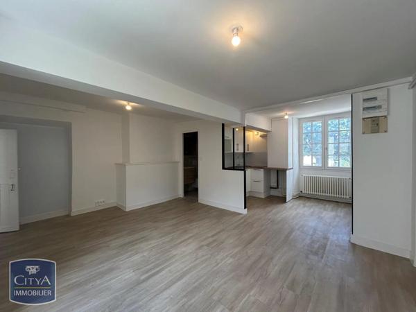 Appartement à louer 2 pièces 48.74m² Blois (41000)