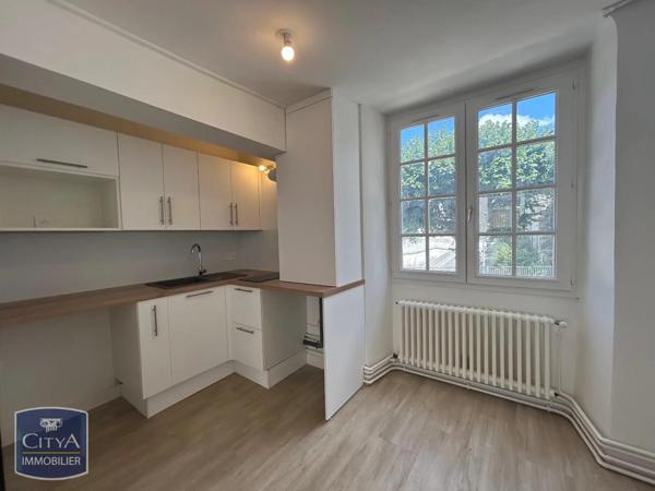 Appartement à louer 2 pièces 48.74m² Blois (41000)