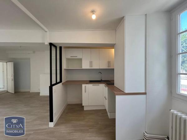 Appartement à louer 2 pièces 48.74m² Blois (41000)