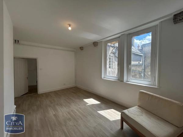 Appartement à louer 2 pièces 48.74m² Blois (41000)