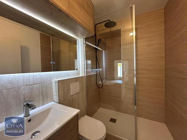 Appartement à louer 2 pièces 48.74m² Blois (41000)