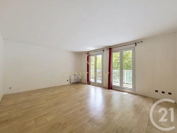 Appartement F3 à vendre  3 pièces - 67,34 m 2   NOISY LE GRAND  - 93