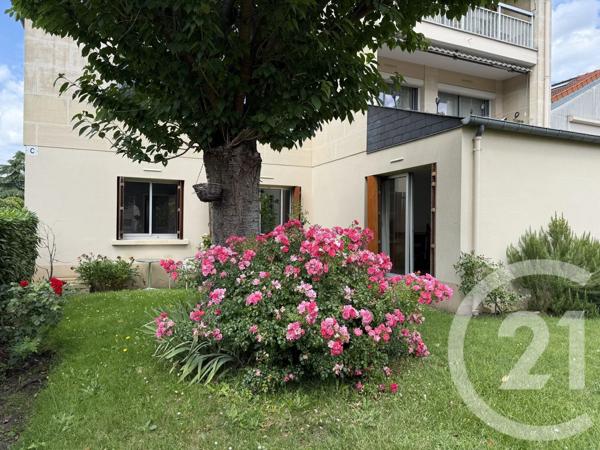Appartement F3 à vendre  3 pièces - 67,34 m 2   NOISY LE GRAND  - 93