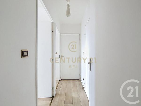 Appartement F3 à vendre  3 pièces - 67,34 m 2   NOISY LE GRAND  - 93