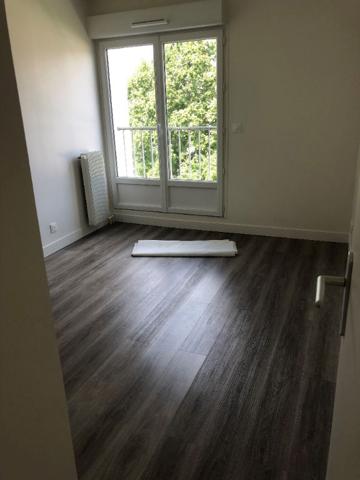 DOURDAN- Proche toutes commodités !!