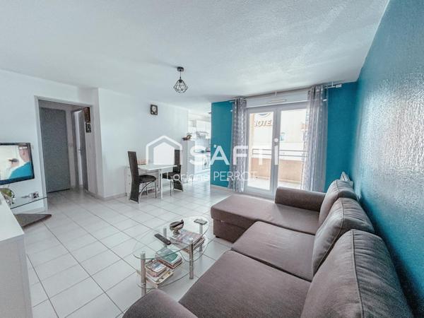 Vue port, terrasse plein sud et parking sécurisé