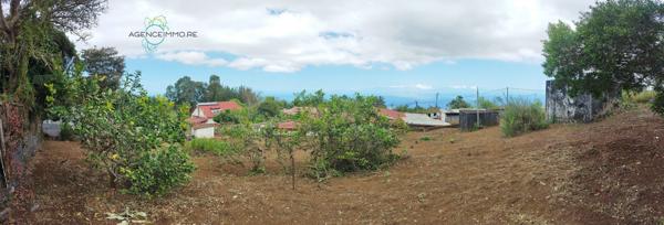 Terrain constructible de 534m2 à St Paul secteur LE GUILLAUME