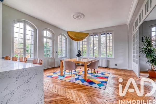 Maison à vendre 8 pièces 245 m² Évreux