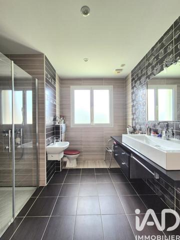 Maison à vendre 9 pièces 356 m² Cosnac