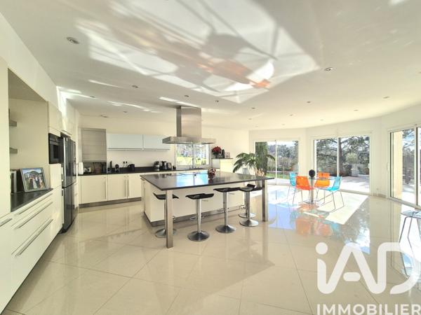 Maison à vendre 9 pièces 356 m² Cosnac