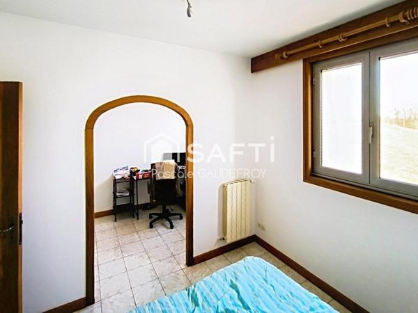 MAISON DE CHARME SUR PONS (17800)