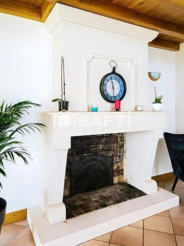 MAISON DE CHARME SUR PONS (17800)