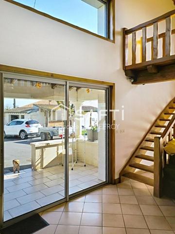 MAISON DE CHARME SUR PONS (17800)