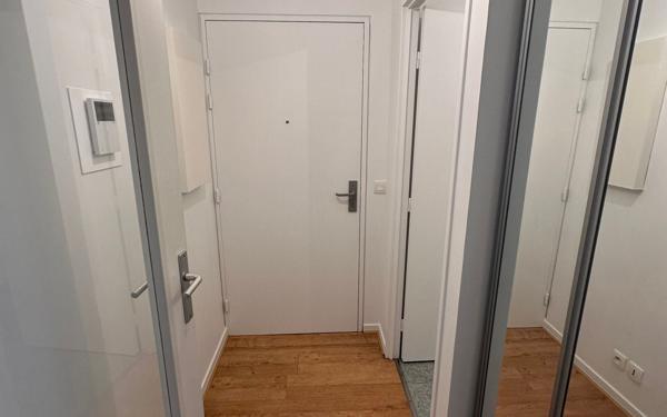 Appartement à louer    2 pièces • 28,62 m2 Issy-les-Moulineaux