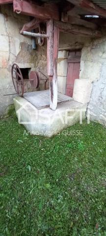 Maison Charentaise située au cœur de Rouillac