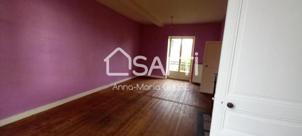 Maison Charentaise située au cœur de Rouillac