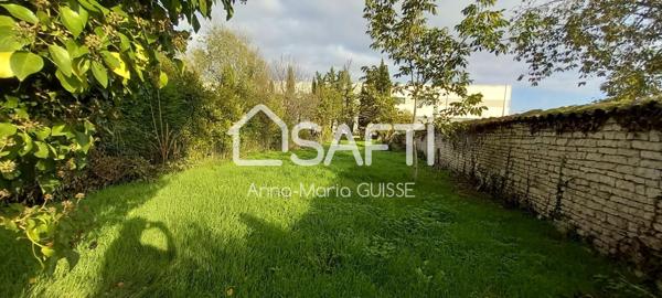 Maison Charentaise située au cœur de Rouillac