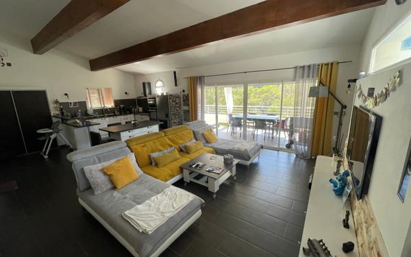 Maison à vendre    5 pièces • 145 m2 La Valette-du-Var