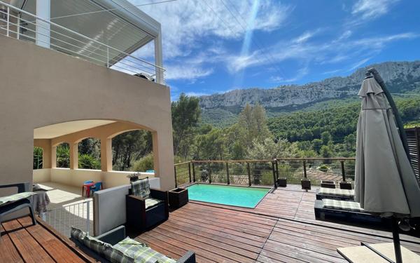 Maison à vendre    5 pièces • 145 m2 La Valette-du-Var