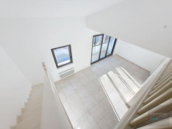 Six-fours Les Plages Centre Ville Appartement en duplex de 5 pieces avec places de parkings