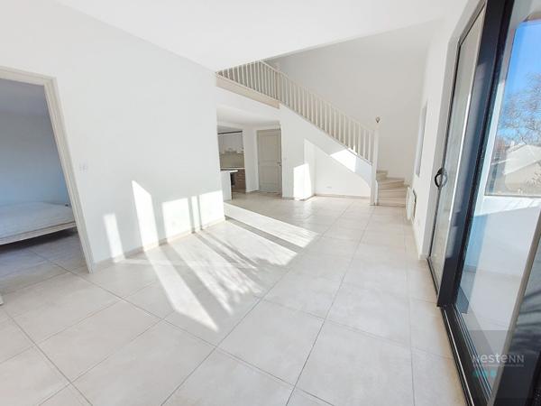 Six-fours Les Plages Centre Ville Appartement en duplex de 5 pieces avec places de parkings