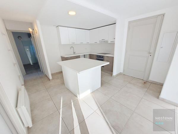 Six-fours Les Plages Centre Ville Appartement en duplex de 5 pieces avec places de parkings