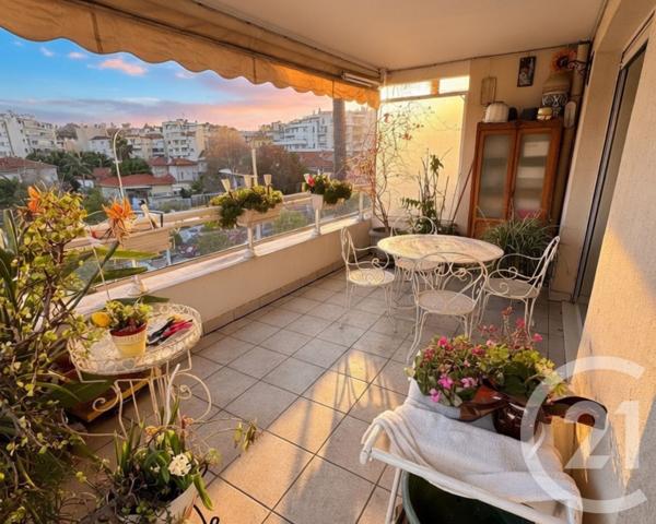 Appartement T4 à vendre  4 pièces - 79,50 m2 CAGNES SUR MER - 06