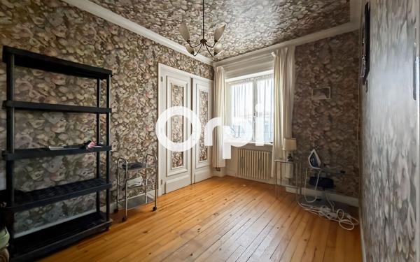 Maison à vendre    6 pièces •  Chazelles-sur-Lyon