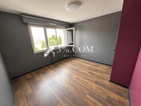 Appartement
                                                                                                                                                                                                                                                                                                                        3 pièce(s)                                                                                                                                                                                                          1 chambre(s)                                                                                                                                                                                                          48  m²